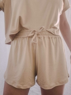 Shorts lisos en internet