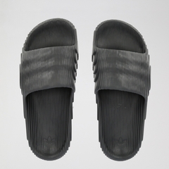 OFERTA NAVIDEÑA 2X1 - Ojotas Adidas Adilette 22 Negras y Blancas - comprar online