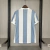camisa-aniversário-seleção-argentina-24-25-torcedor-adidas-masculina-azul-branco-messi-di-maria-mac-allister-julian-alvarez-lautaro-martinez