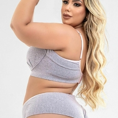 Conjunto Clara na internet