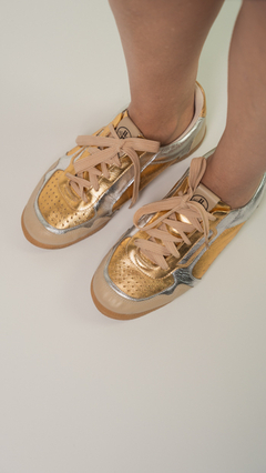 TÊNIS COURO DOURADO PRATA - comprar online