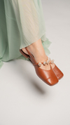 SAPATILHA SLINGBACK PEROLAS TERRACOTA