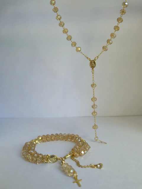 Conjunto Católico Elegante Colar e Pulseira Terço Medalha de Nossa Senhora Aparecida Pingente e Cruz - comprar online