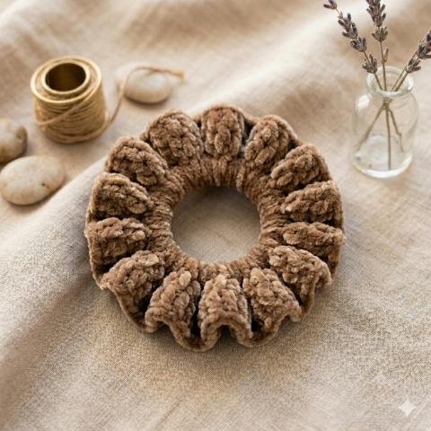 Xuxinha M (Scrunchie, Gominho) Premium em Crochê - Pelúcia - (cópia) - Use Serenity