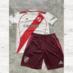 Camiseta River titular y short