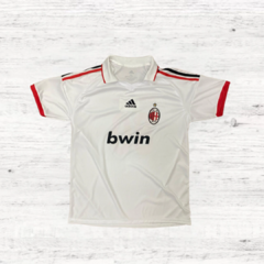 Camiseta del Milan retro Ronaldinho en internet