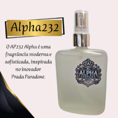 Frasco do perfume AP232 Alpha com design moderno e sofisticado.