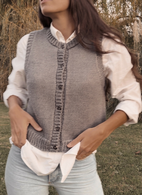 C h a l e c o C l a r i t a (gris grafito) - comprar online