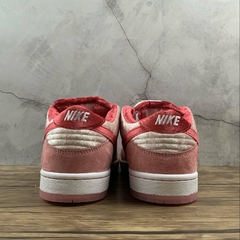 Nike SB Dunk Low Strangelove