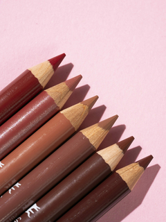 LAPIZ DELINEADOR DE LABIOS GIRLY