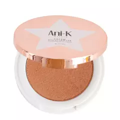 ILUMINADOR EN CREMA ANIK en internet