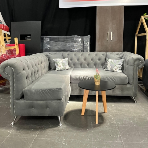 Sillón Chesterfield de 3 Cuerpos con Camastro - Un Toque de Elegancia Clásica y Confort Excepcional