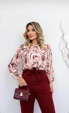 Blusa estampada crepe na internet