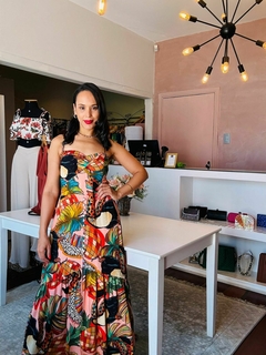 Vestido longo estampa tropical