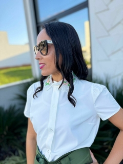 Blusa poliéster bordada - loja online