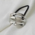 Pony Cuff Ellis - Banho Branco