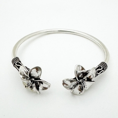 Bracelete de Prata Flor de Plumeria Bali na internet