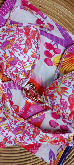 Biquíni gaby duplo forrado +pareió quadrada na internet