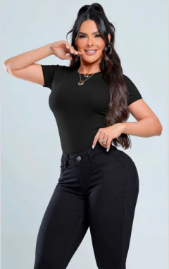 Camiseta Básica Feminina Manga Curta