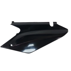 CACHA BAJO ASIENTO IZQUIERDO HONDA TORNADO NEGRA LISA