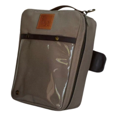 BOLSO DE TANQUE CLASIC IMAN BEIGE HERE AND NOW 8L en internet