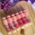 Gloss labial max Febella na internet