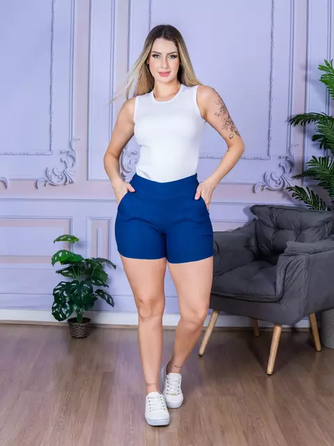 Short Curto Bengaline com Bolso - comprar online