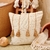Capa de Almofada Boho Chic 4 Pompom - LojaArt&Decor