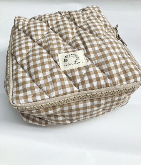 Neceser cuadrille beige