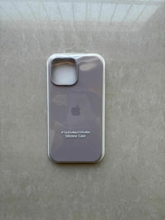 Funda Silicon Case iPhone 13 Pro Max en internet