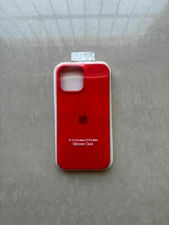 Funda Silicon Case iPhone 13 Pro Max en internet