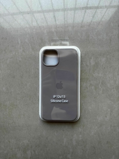 Funda Silicon Case iPhone 13 - Kometo