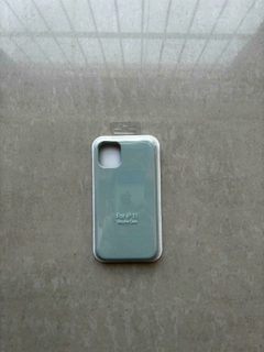 Funda Silicon Case iPhone 11 en internet