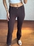 Calça Flare Marrom na internet