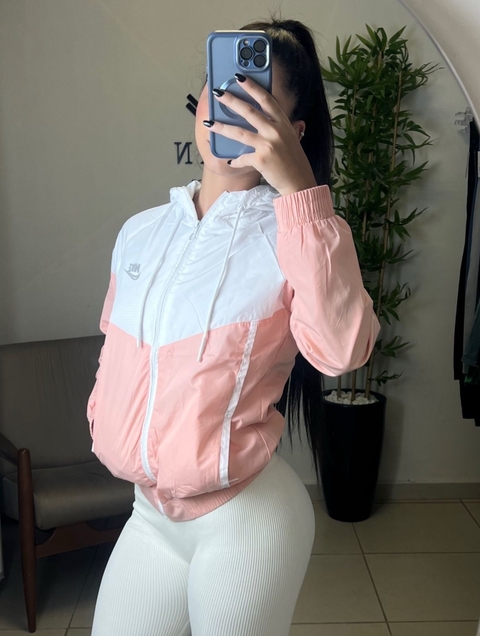 Corta vento Nike