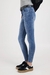 Skinny Lilian en internet