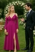 Um Vestido, Dois Estilos - Fucsia Versátil e Deslumbrante na internet