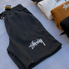 Imagen de REMERA NEW YORK + SHORT STÜSSY DE REGALO!