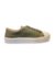 Tênis feminino basic na cor verde, com solado branco e detalhes em tecido texturizado.