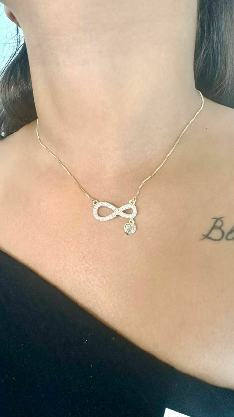 COLAR INFINITO E CORAÇÃO