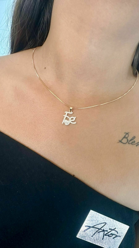 COLAR DE FÉ CRAVEJADO