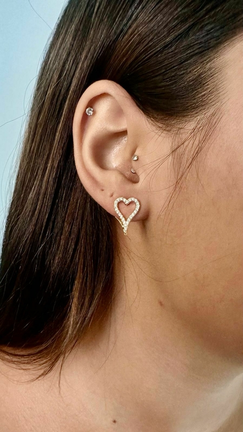 BRINCO CLIC CORAÇÃO CRAVEJADO