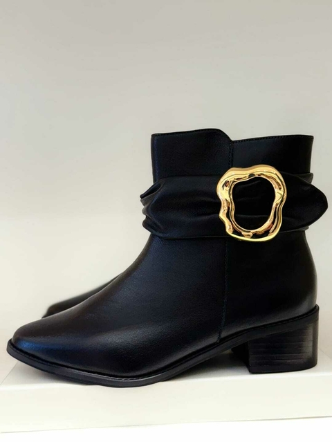 Bota Yas