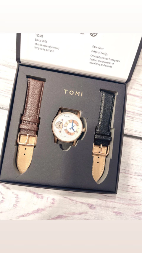 Reloj en caja "Tomi" malla intercambiable - comprar online