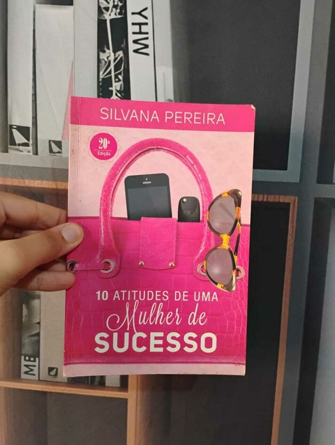 livro 10 atitudes de uma mulher de sucesso - usado