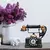 Modelo de telefone antigo vintage, acabamento requintado, atmosfera simples, orn na internet