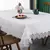Imagem do Toalha de mesa bordada de renda batilo, branca, floral, retangular, à prova d&#