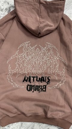 Hoodie Blasphemy en internet