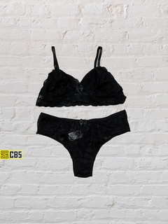 Conjunto Alana na internet