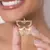 MAXI PINGENTE AMORES GUARDADOS BANHADO A OURO 18K COM ZIRCÔNIAS E ACRÍLICO - loja online